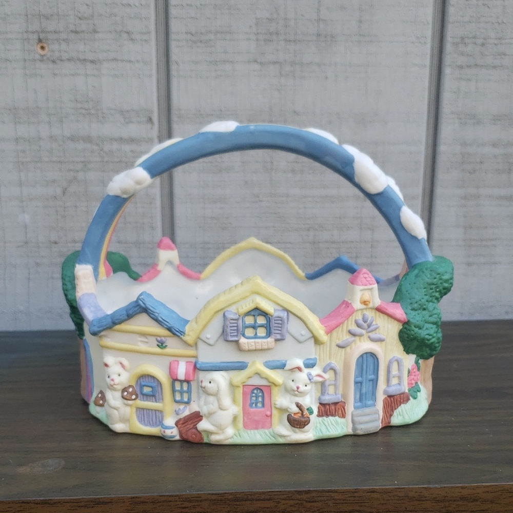 Vintage ABC Distributing, Inc Decorative Ceramic Basket with Village Scene